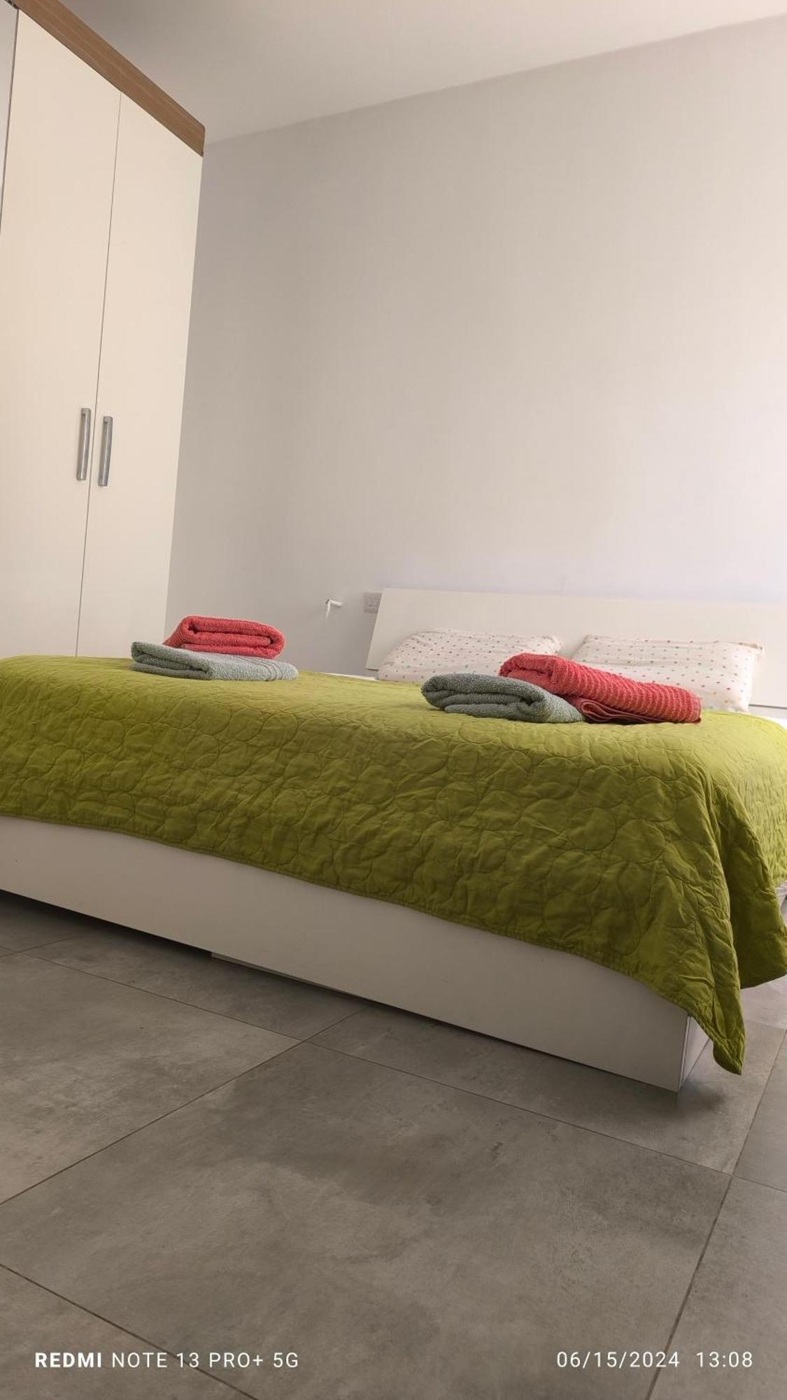 One Bedroom Tea Apartment Il-Gzira Buitenkant foto