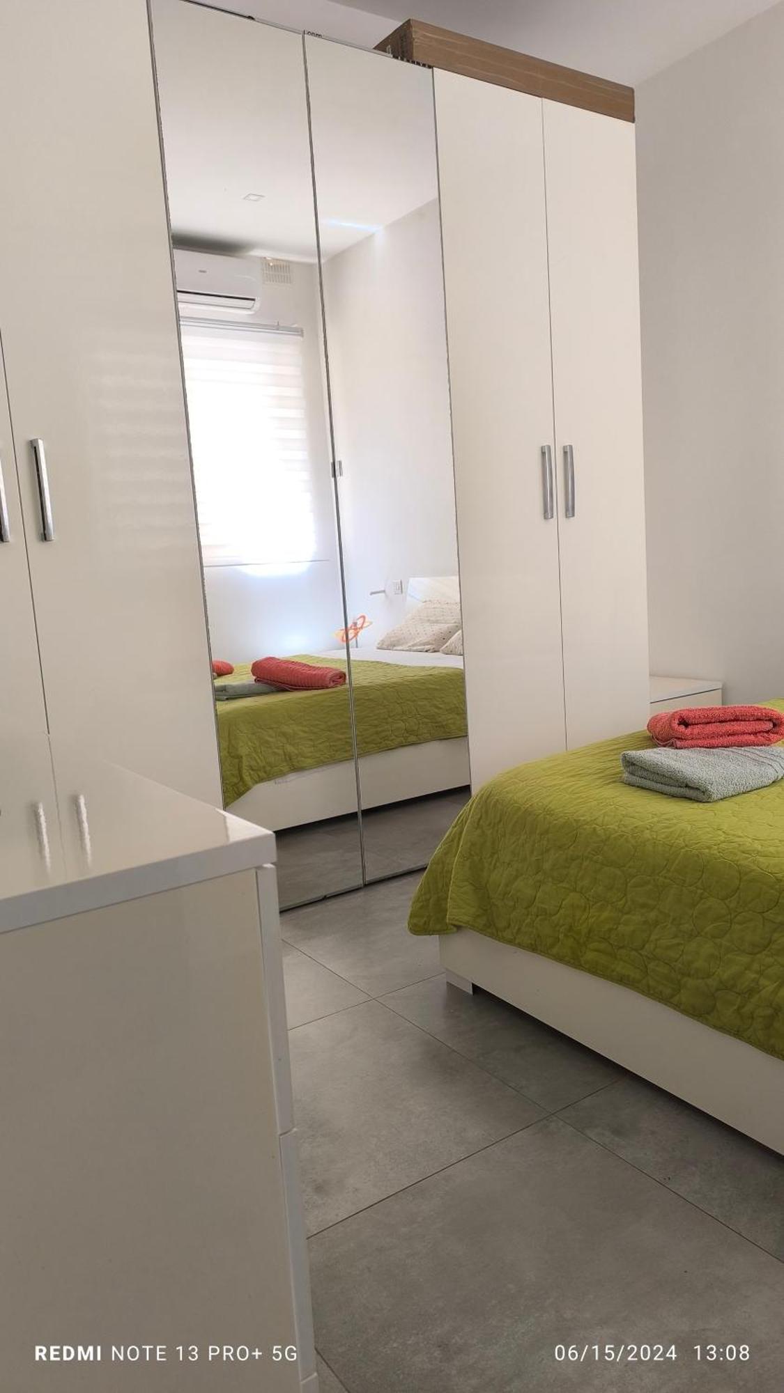 One Bedroom Tea Apartment Il-Gzira Buitenkant foto