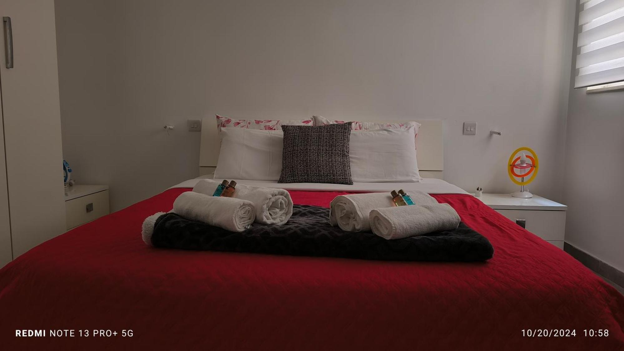 One Bedroom Tea Apartment Il-Gzira Buitenkant foto