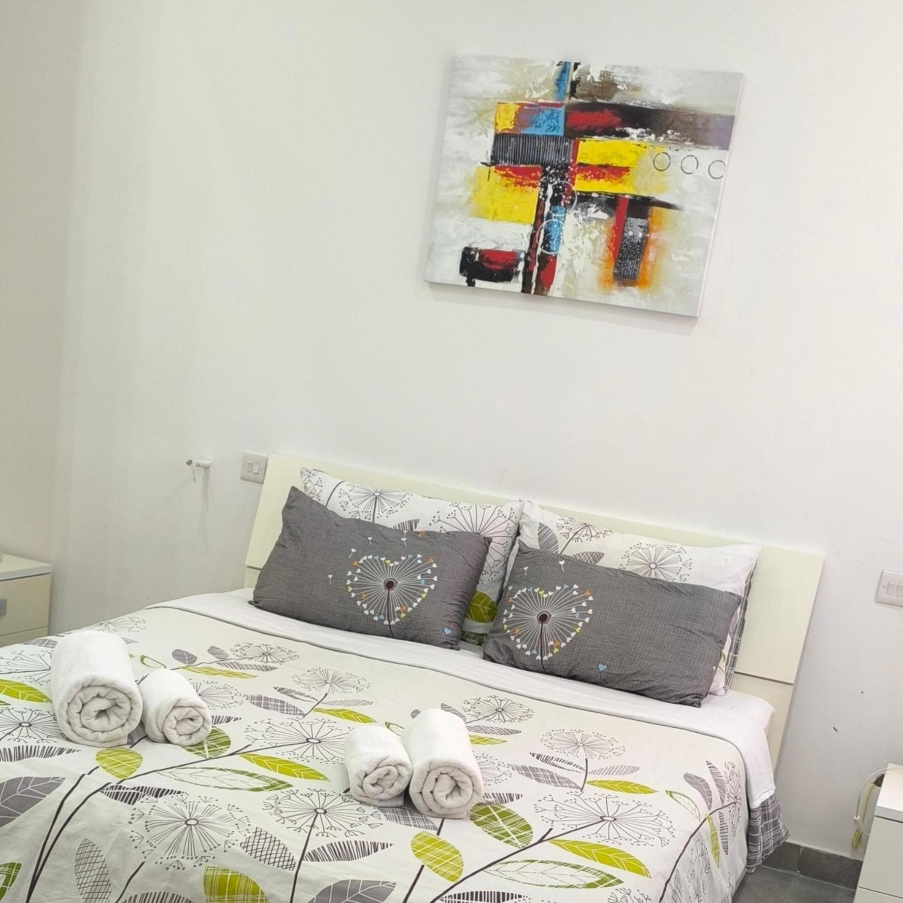 One Bedroom Tea Apartment Il-Gzira Buitenkant foto